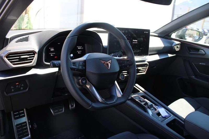 Neu Cupra Leon 150 PS (110 kW) 2025 Dunkelgrau  metallicperleffekt Limousine