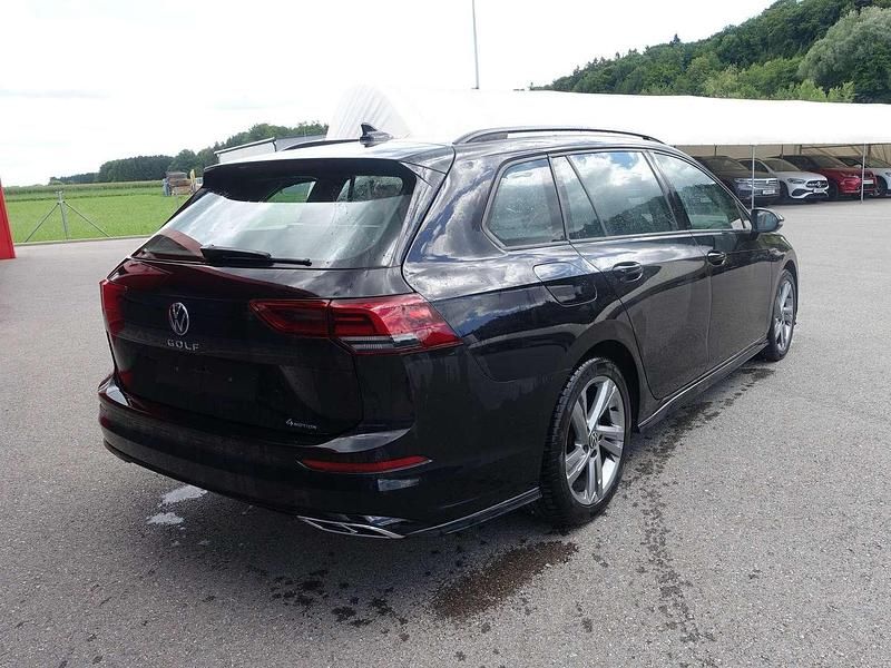 Gebraucht VW Golf VIII R-line 190 PS (139 kW) 2022 Schwarz Kombi