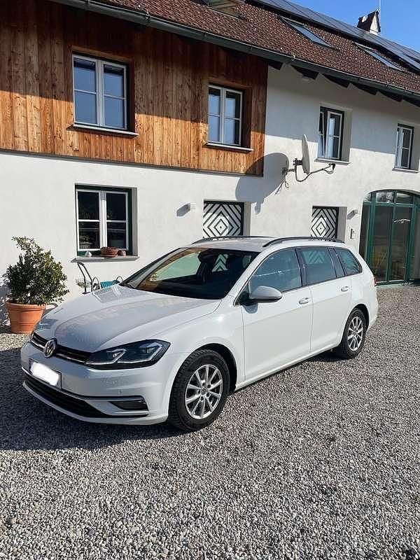 Gebraucht VW Golf VII Comfortline 150 PS (110 kW) 2019 Kombi