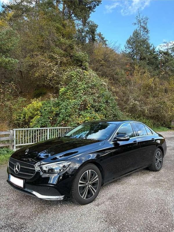 Gebraucht Mercedes E200 160 PS (117 kW) 2023 Limousine
