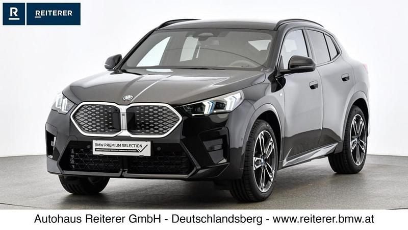 Gebraucht BMW iX2 Luxury Line 150 kW (204 PS) 2025 Schwarz SUV