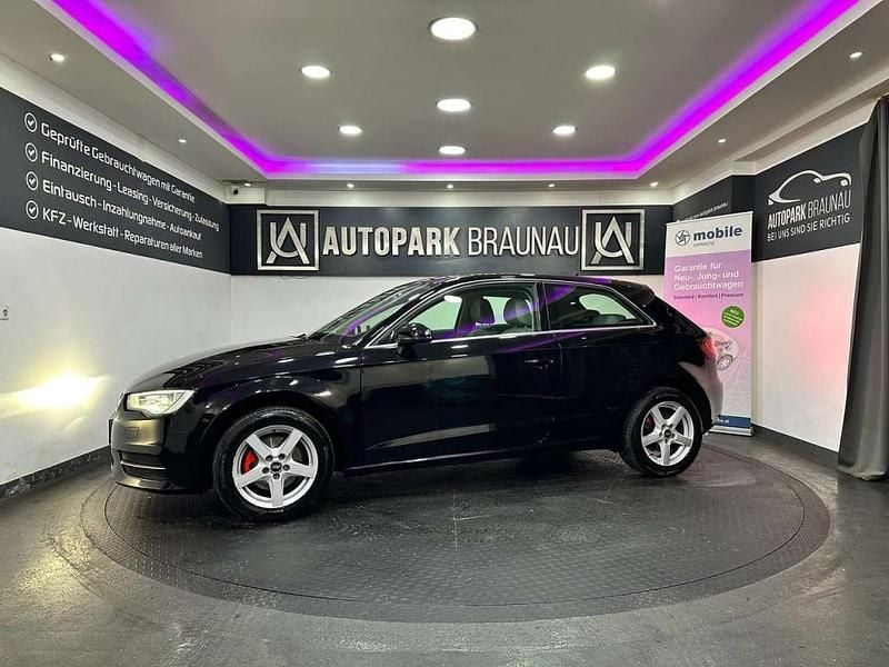 Gebraucht Audi A3 Ambiente 105 PS (77 kW) 2013 Schwarz Kleinwagen