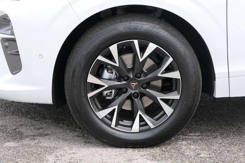 Neu Cupra Terramar 150 PS (110 kW) 2025 Weiss  metallic SUV