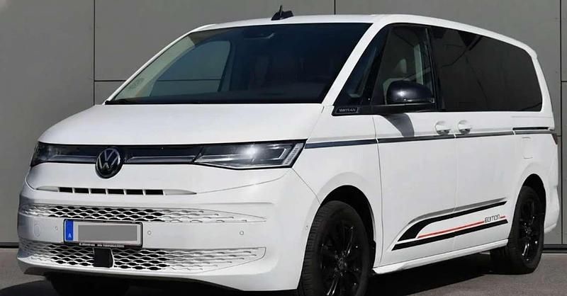 Gebraucht VW Multivan 150 PS (110 kW) 2024 Weiß Van