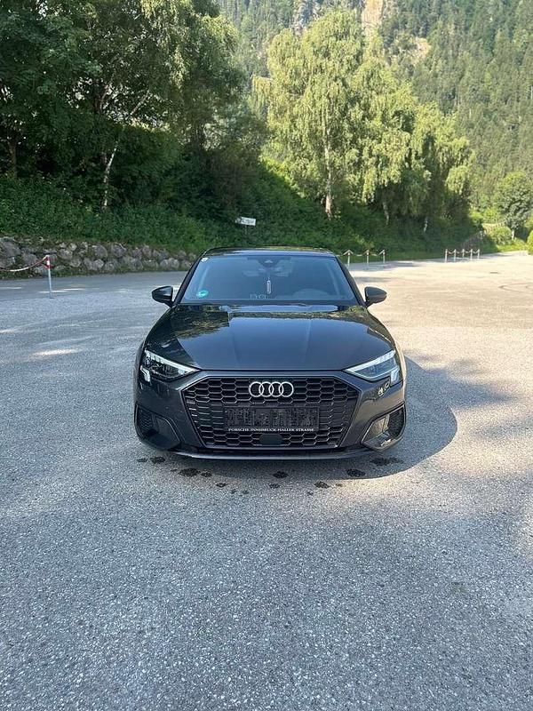 Gebraucht Audi A3 Advanced 110 PS (80 kW) 2020 Grau Kombi
