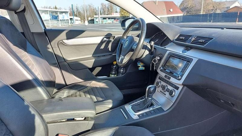 Gebraucht VW Passat 170 PS (125 kW) 2012 Silber Kombi