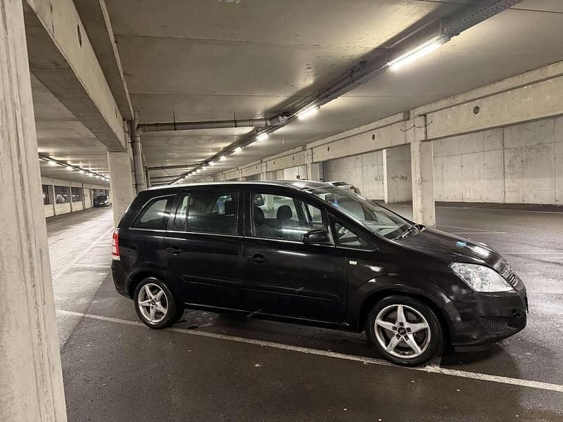 Gebraucht Opel Zafira Edition 110 PS (80 kW) 2008 Van / Kleinbus