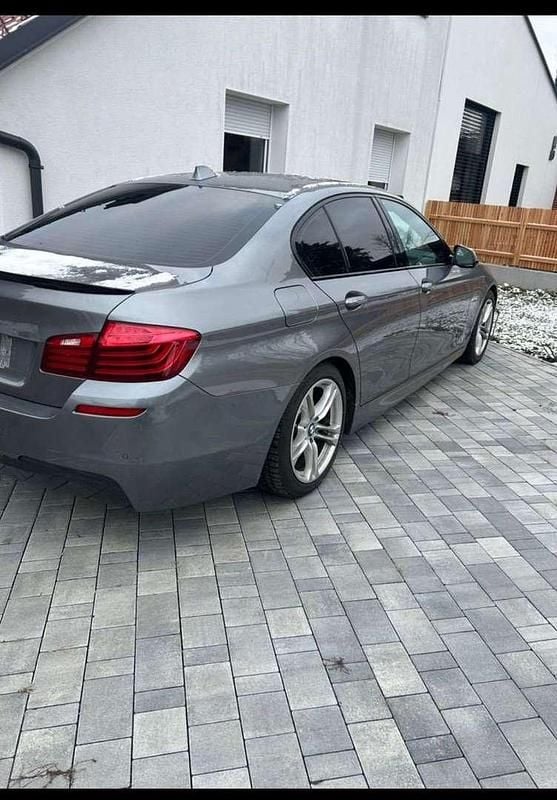 Gebraucht BMW 530 258 PS (189 kW) 2015 Limousine