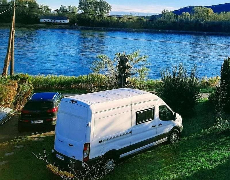 Weiß Gebraucht 2019 Ford Transit Van | € 22.000 (Fairer Preis) - Bild 1/4