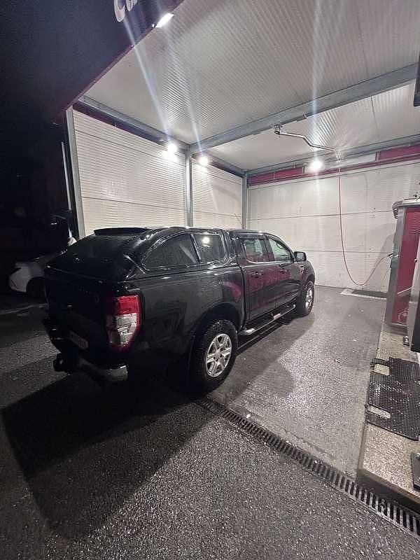 Gebraucht Ford Ranger Limited 200 PS (147 kW) 2014 Schwarz Abholung