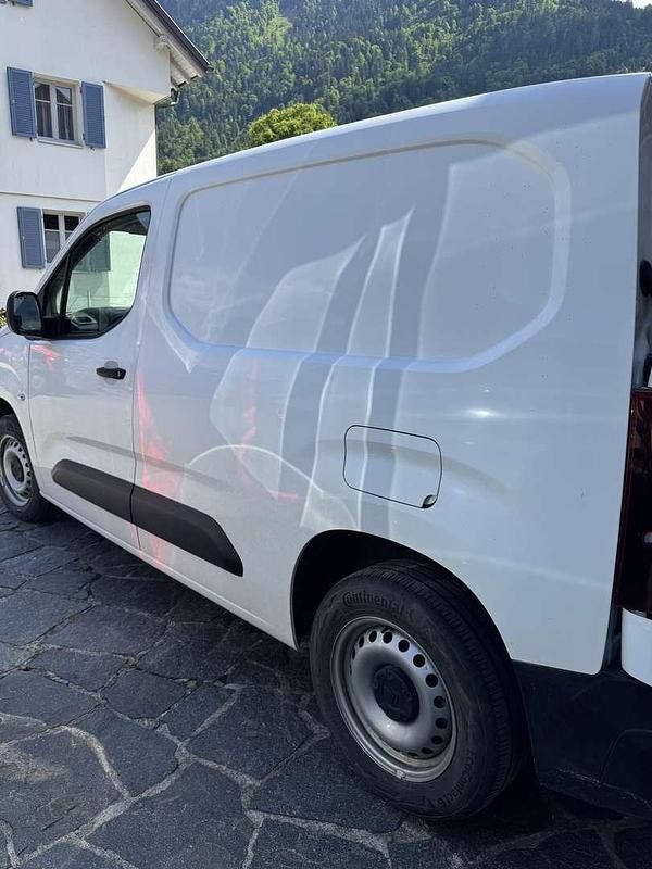 Gebraucht Citroën Berlingo 76 PS (55 kW) 2021 Weiß Van / Kleinbus