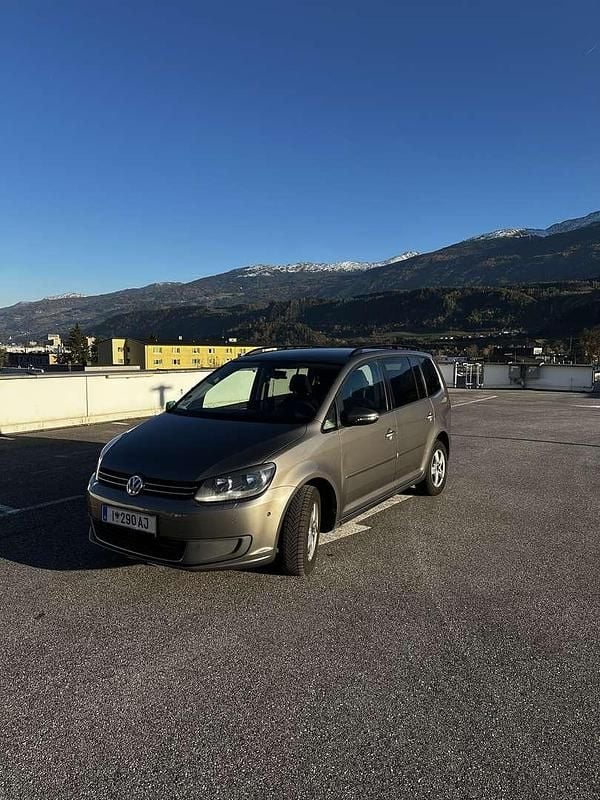 Gebraucht 2011 VW Touran Van / Kleinbus | € 9.990 (Etwas zu teuer) - Bild 1/4