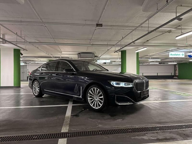 Gebraucht BMW 730 265 PS (194 kW) 2019 Limousine