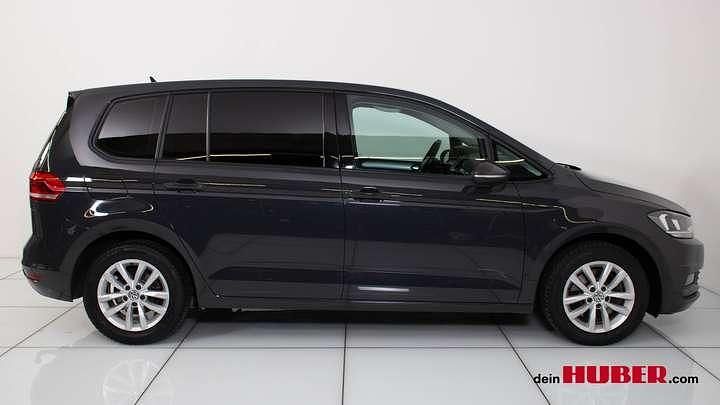 Gebraucht VW Touran 116 PS (85 kW) 2019 Grau Van / Kleinbus