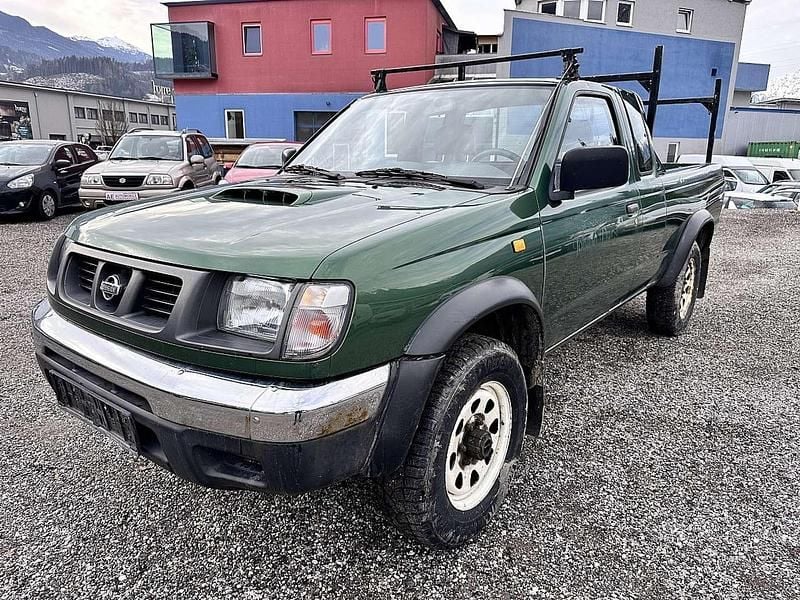 Grün Gebraucht 2001 Nissan Navara Abholung | € 5.500 - Bild 1/4