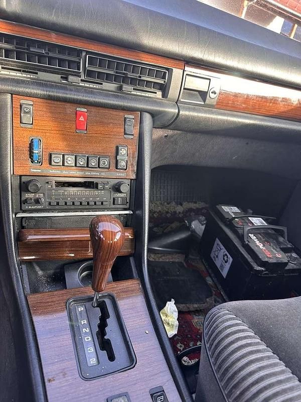 Gebraucht Mercedes S280 185 PS (136 kW) 1984 Limousine