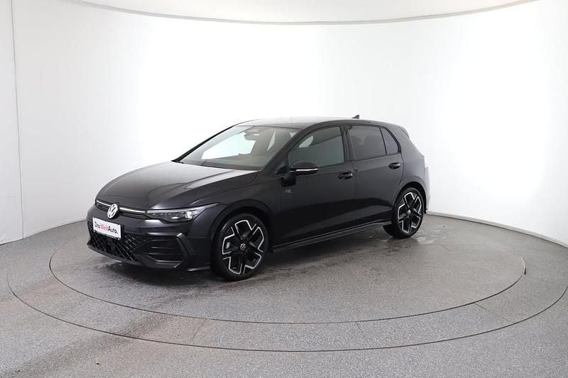Neu VW Golf VIII Sport 116 PS (85 kW) 2026 Schwarz  metallic Limousine