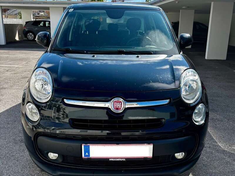 Schwarz Gebraucht 2016 Fiat 500L Van / Kleinbus | € 5.600 (Fairer Preis) - Bild 1/4