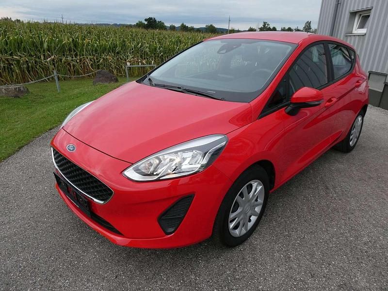 Rot Gebraucht 2021 Ford Fiesta Trend Kleinwagen | € 13.900 (Fairer Preis) - Bild 1/4