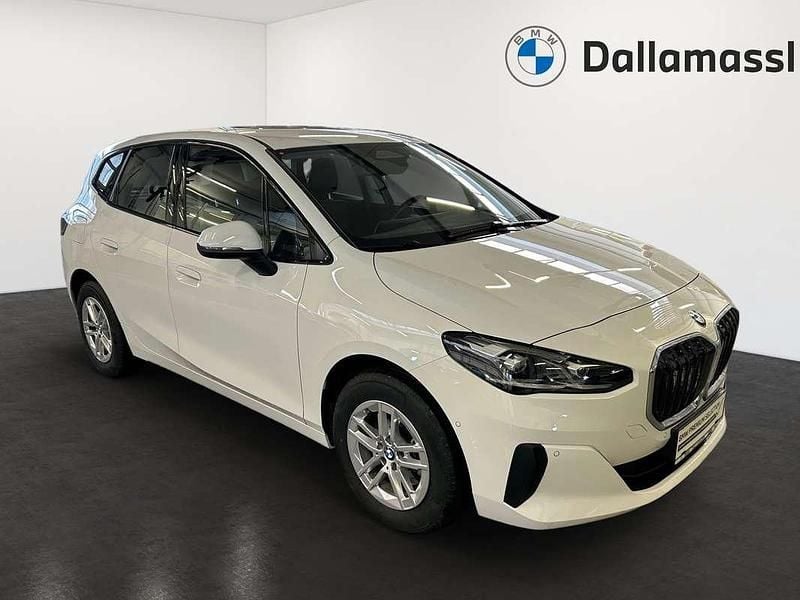 Gebraucht BMW 218 Efficient Dynamics 136 PS (100 kW) 2024 Weiß Limousine