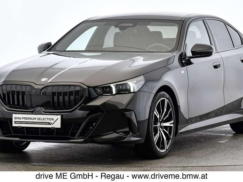 Schwarz Gebraucht 2024 BMW 520 Efficient Dynamics Limousine | € 64.900 (Fairer Preis) - Bild 1/4