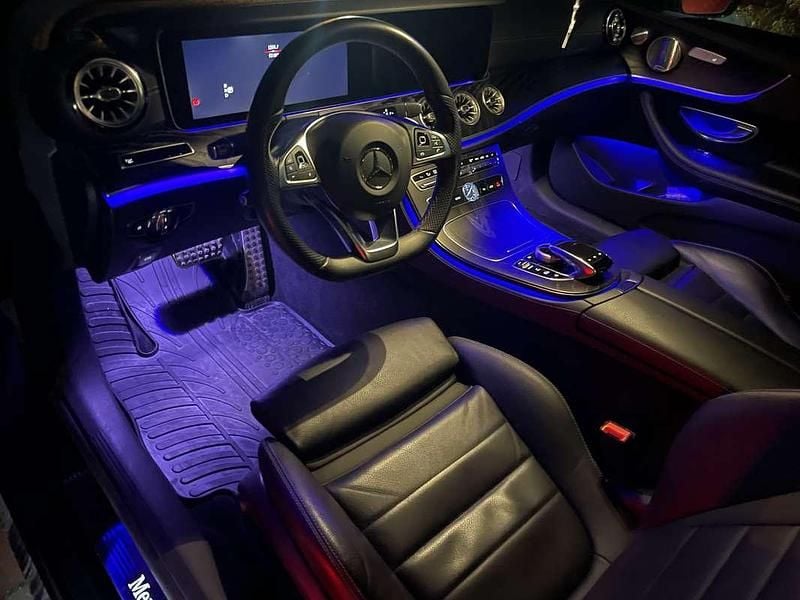 Gebraucht Mercedes E220 AMG 194 PS (142 kW) 2017 Schwarz Coupé