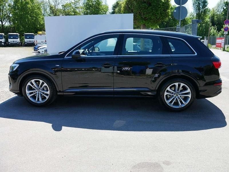Neu Audi Q7 S-Line 231 PS (169 kW) 2025 Schwarz SUV