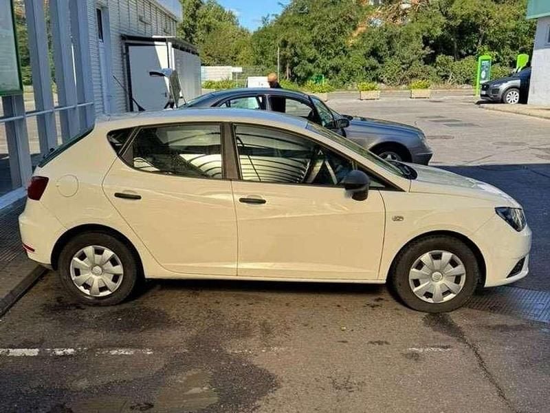 Weiß Gebraucht 2017 Seat Ibiza SOL Limousine | € 6.650 (Superpreis) - Bild 1/4