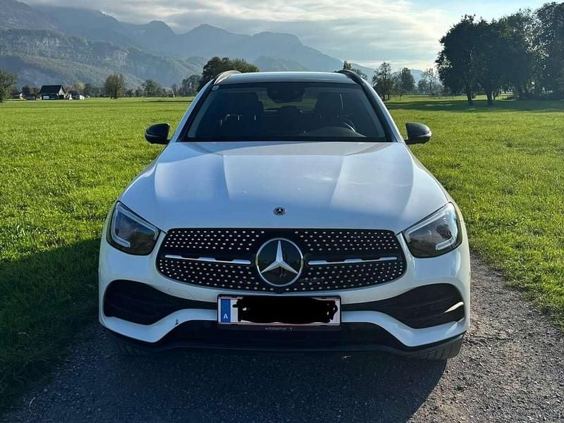 Weiß Gebraucht 2021 Mercedes GLC300 SUV | € 42.000 (Fairer Preis) - Bild 1/4