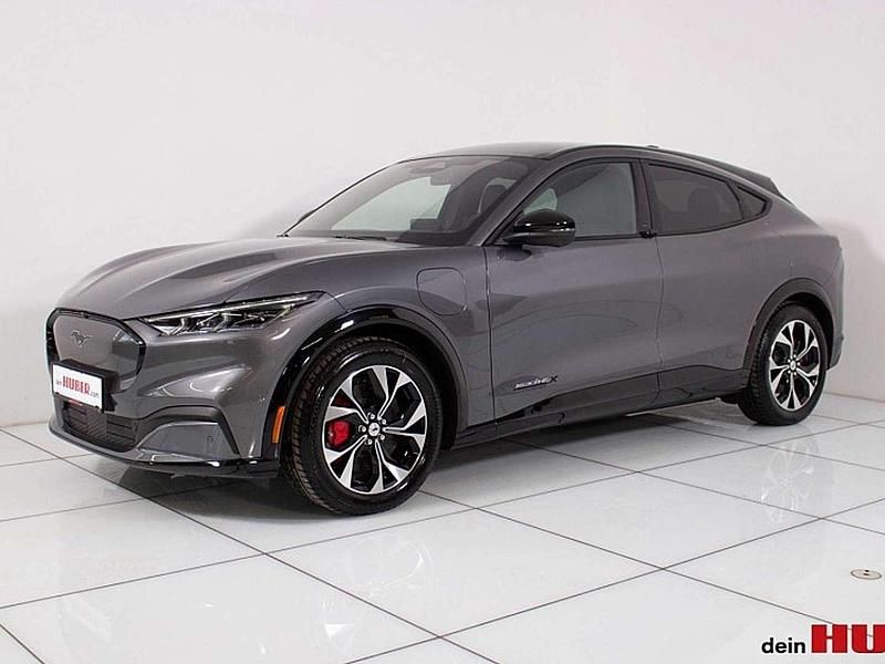 Grau Gebraucht 2023 Ford Mustang Mach-E Extended Range SUV | € 52.990 - Bild 1/4