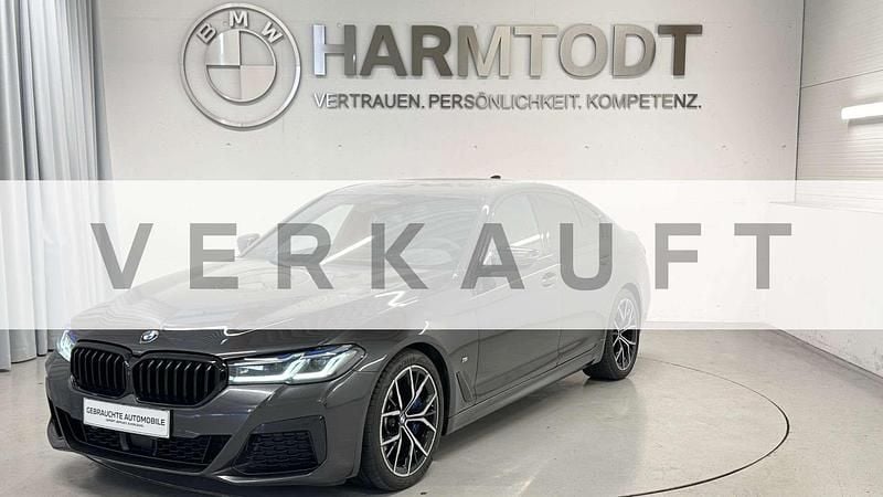 Grau Gebraucht 2021 BMW 530 Efficient Dynamics Limousine | € 34.990 (Fairer Preis) - Bild 1/3