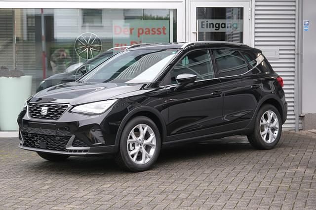 Neu Seat Arona 116 PS (85 kW) 2025 Schwarz sonderlackierung SUV