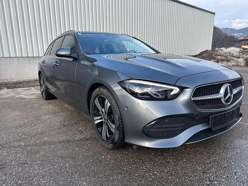 Gebraucht Mercedes C220 200 PS (147 kW) 2022 Grau Kombi
