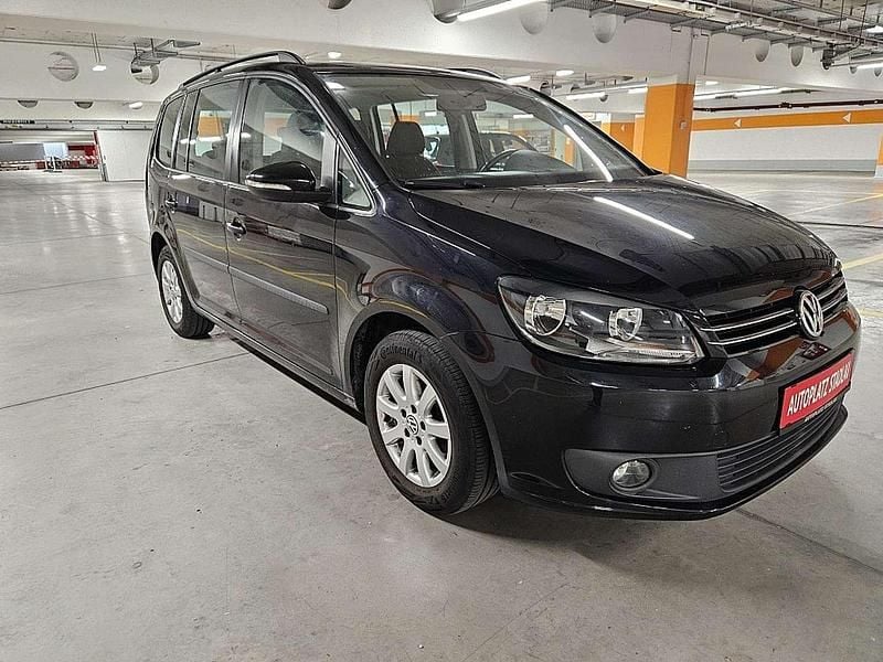 Gebraucht VW Touran Comfortline 105 PS (77 kW) 2014 Schwarz Van / Kleinbus
