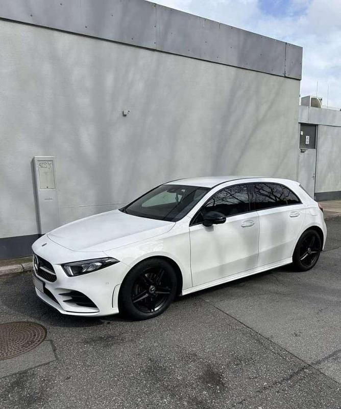 Gebraucht Mercedes A180 AMG line 116 PS (85 kW) 2021 Limousine