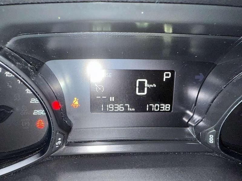 Gebraucht Peugeot 308 SW Active 120 PS (88 kW) 2018 Weiß Kombi