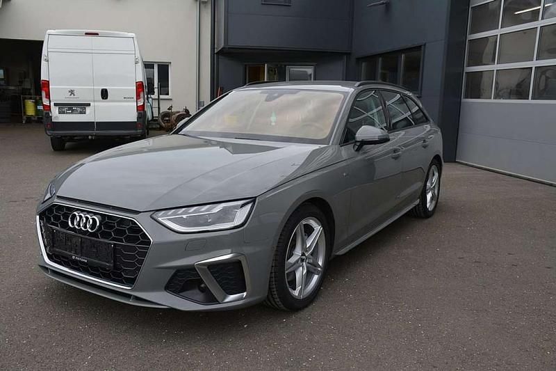 Gebraucht Audi A4 S-Line 163 PS (119 kW) 2020 Grau Kombi