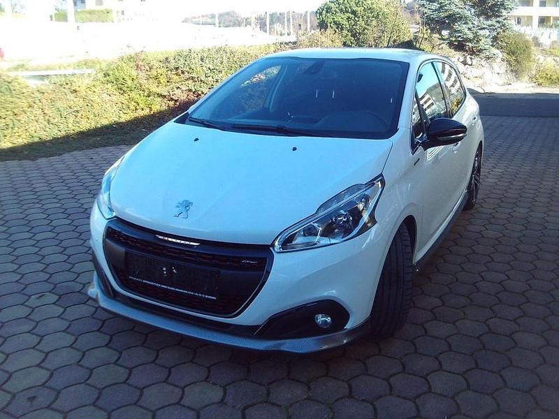 Gebraucht 2018 Peugeot 208 GT-line Kleinwagen | € 6.850 (Fairer Preis) - Bild 1/4