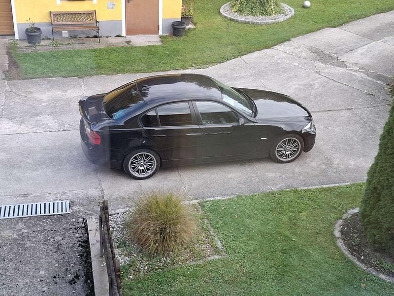 Gebraucht BMW 320 163 PS (119 kW) 2007 Limousine