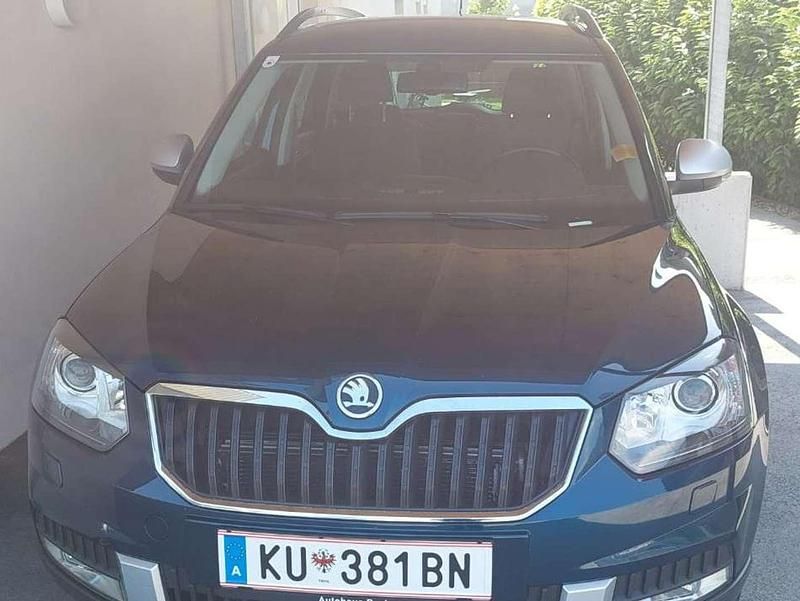 Blau Gebraucht 2015 Skoda Yeti Outdoor Style SUV | € 16.500 - Bild 1/4
