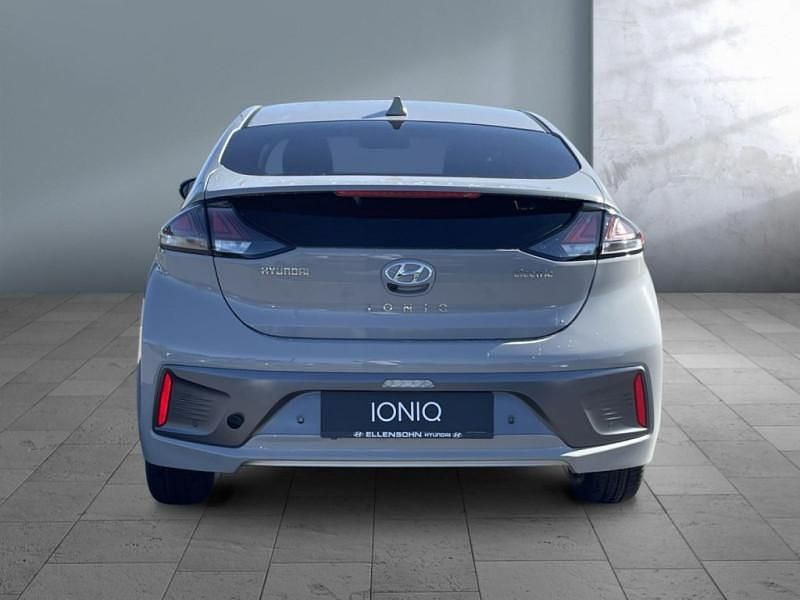 Gebraucht Hyundai Ioniq 100 kW (136 PS) 2022 Kleinwagen