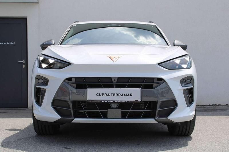Gebraucht Cupra Terramar 150 PS (110 kW) 2024 Weiß SUV