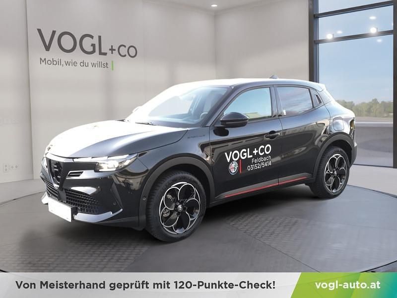 Schwarz Neu 2025 Alfa Romeo GT Junior Edizione Speciale SUV | € 32.950 (Etwas zu teuer) - Bild 1/4