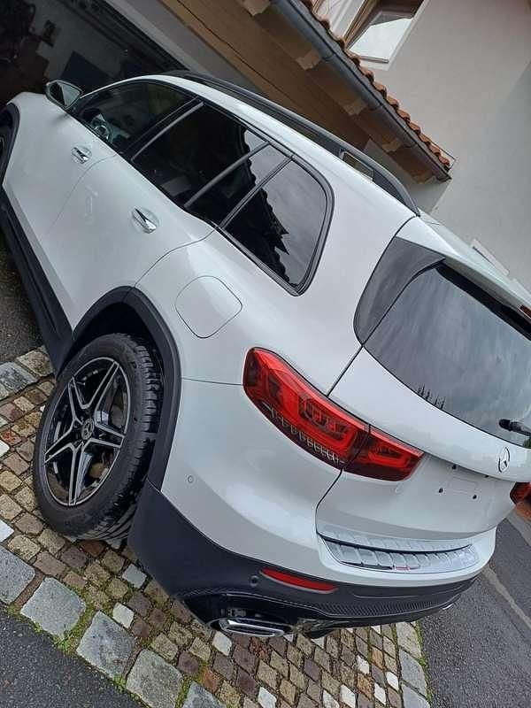 Gebraucht Mercedes GLB200 150 PS (110 kW) 2023 Weiß SUV