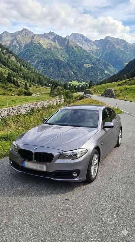 Gebraucht BMW 520 190 PS (139 kW) 2015 Grau Limousine