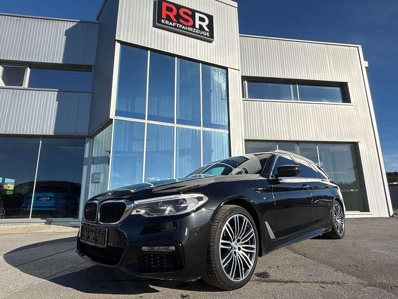 Schwarz Gebraucht 2017 BMW 520 M Sport Kombi | € 22.900 - Bild 1/2