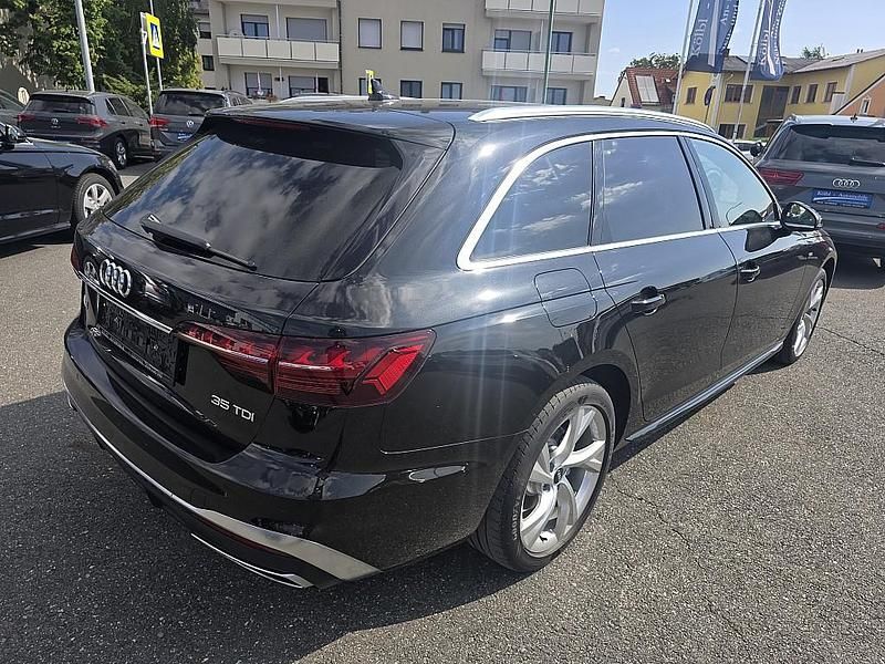 Gebraucht Audi A4 S-Line 163 PS (119 kW) 2021 Schwarz Kombi