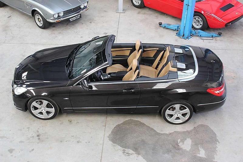 Gebraucht Mercedes E350 265 PS (194 kW) 2012 Schwarz Cabrio
