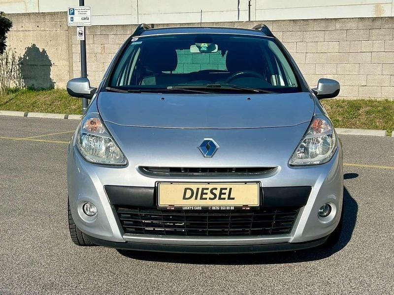 Gebraucht Renault Clio GrandTour 88 PS (64 kW) 2011 Silber Kombi