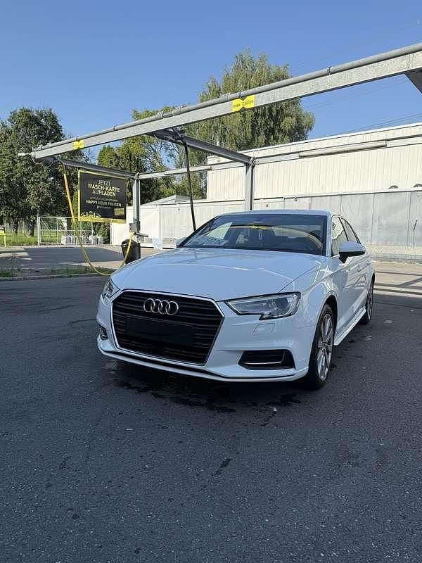 Gebraucht Audi A3 150 PS (110 kW) 2016 Weiß Limousine